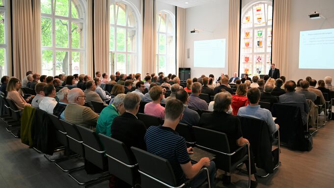 Dienstbesprechung im Vermessungs- und Katasterbereich im Freiherr-vom-Stein-Saal der Bezirksregierung Münster