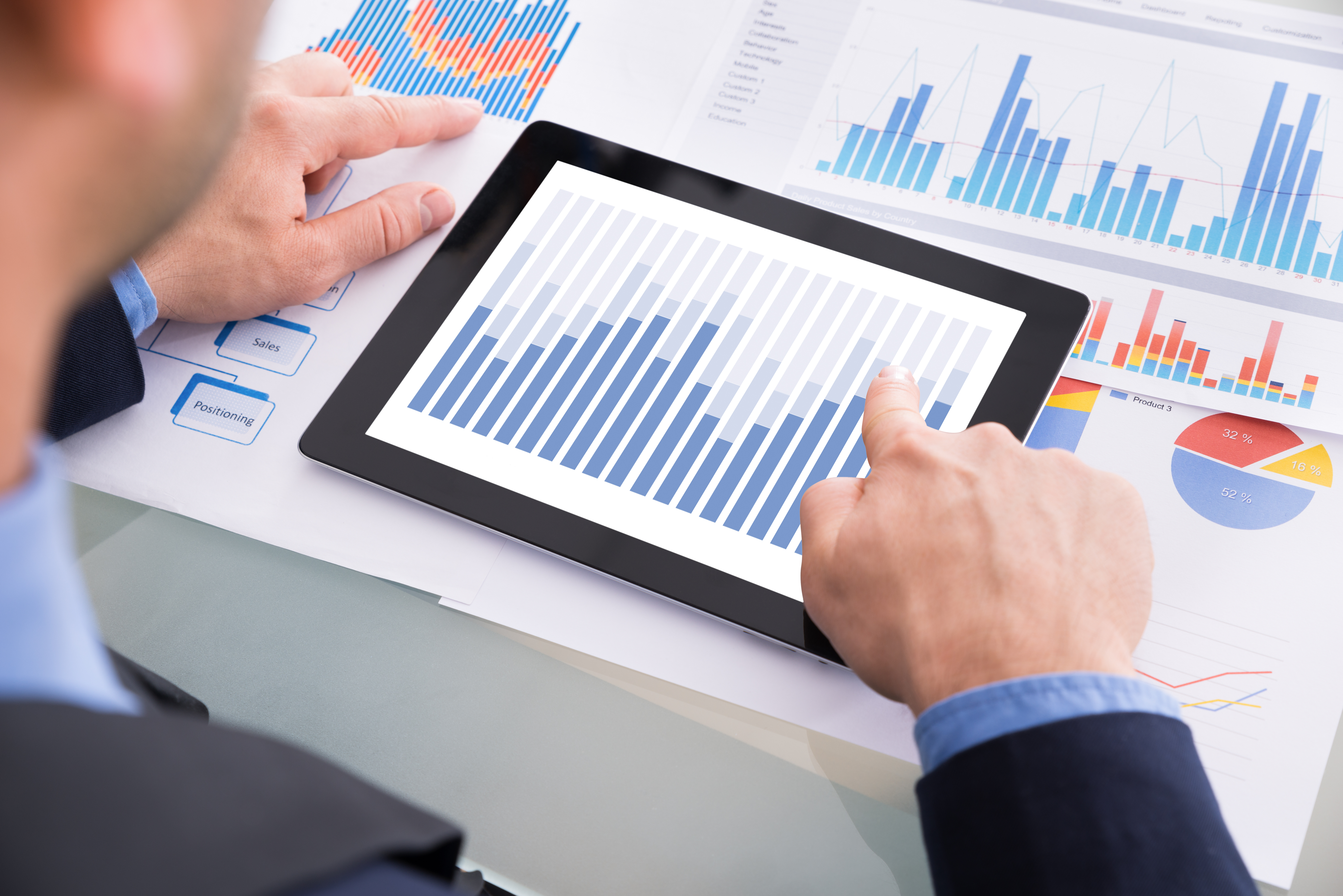 Tablet mit Grafiken