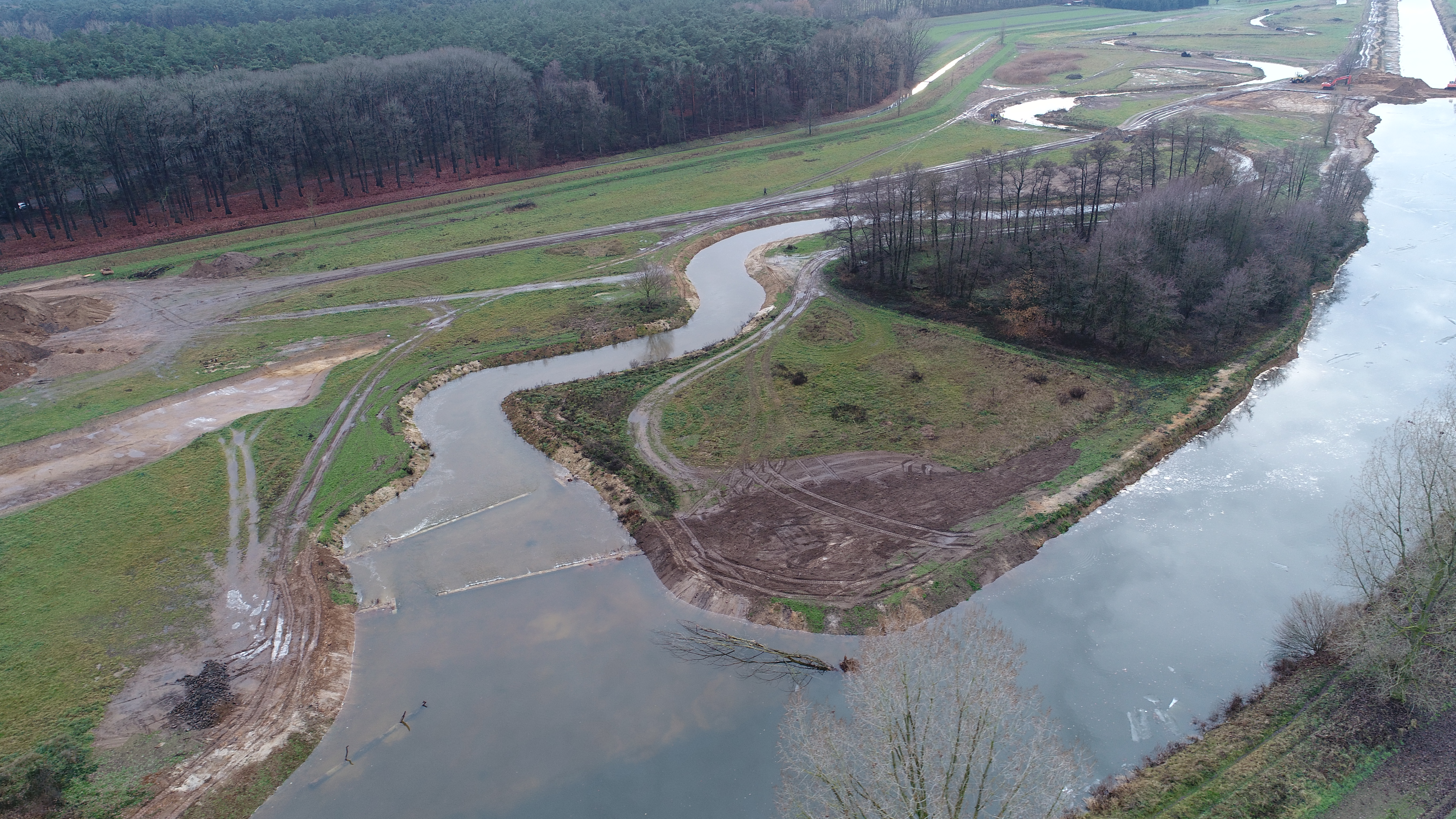 Sohlgleite im Einlaufbereich des Neuverlaufs. 