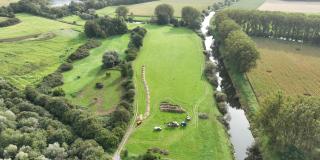 Drohnenaufnahme mit Blick auf die zukünftigen Sekundäraue vor Beginn der Bauarbeiten 